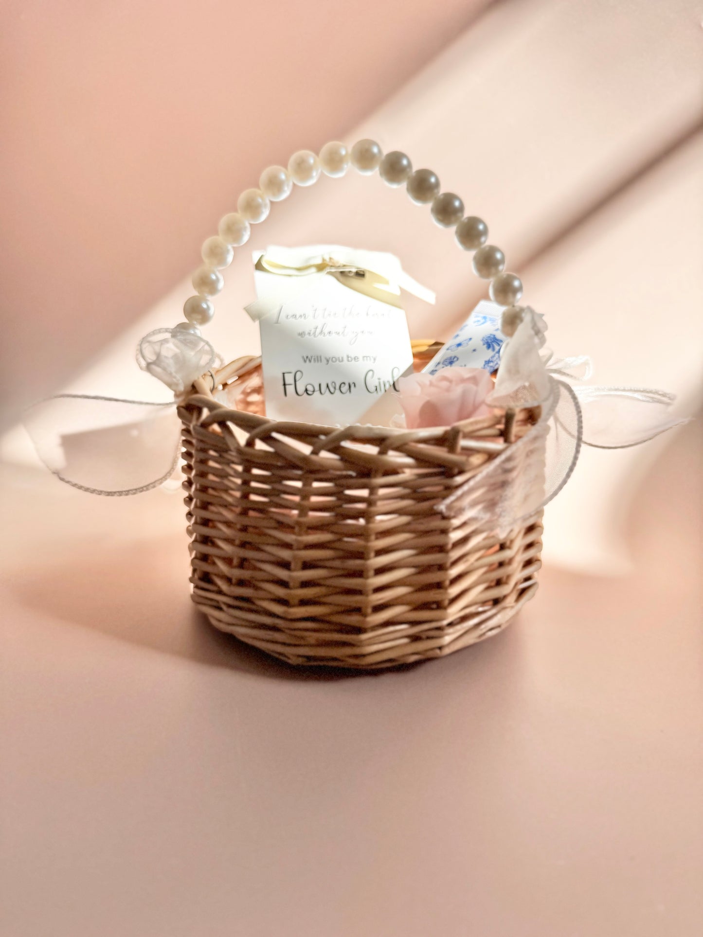 flower girl proposal gift box personalized will you be my flower girl gift for niece toddler thank you gift wedding day flower girl keepsake box custom flower girl gift set proposal box for little girl flower girl accessories gift flower girl present idea cute flower girl proposal box wedding party gift for flower girl personalized wedding proposal gift for flower girl keepsake gift box for little will you be my flower girl present flower girl jewelry box flower girl thank you gift idea niece