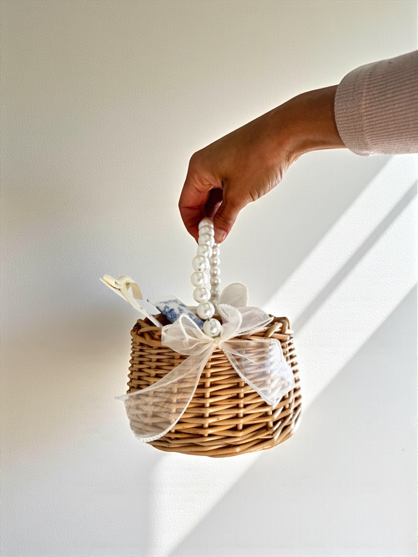 flower girl proposal gift box personalized will you be my flower girl gift for niece toddler thank you gift wedding day flower girl keepsake box custom flower girl gift set proposal box for little girl flower girl accessories gift flower girl present idea cute flower girl proposal box wedding party gift for flower girl personalized wedding proposal gift for flower girl keepsake gift box for little will you be my flower girl present flower girl jewelry box flower girl thank you gift idea niece