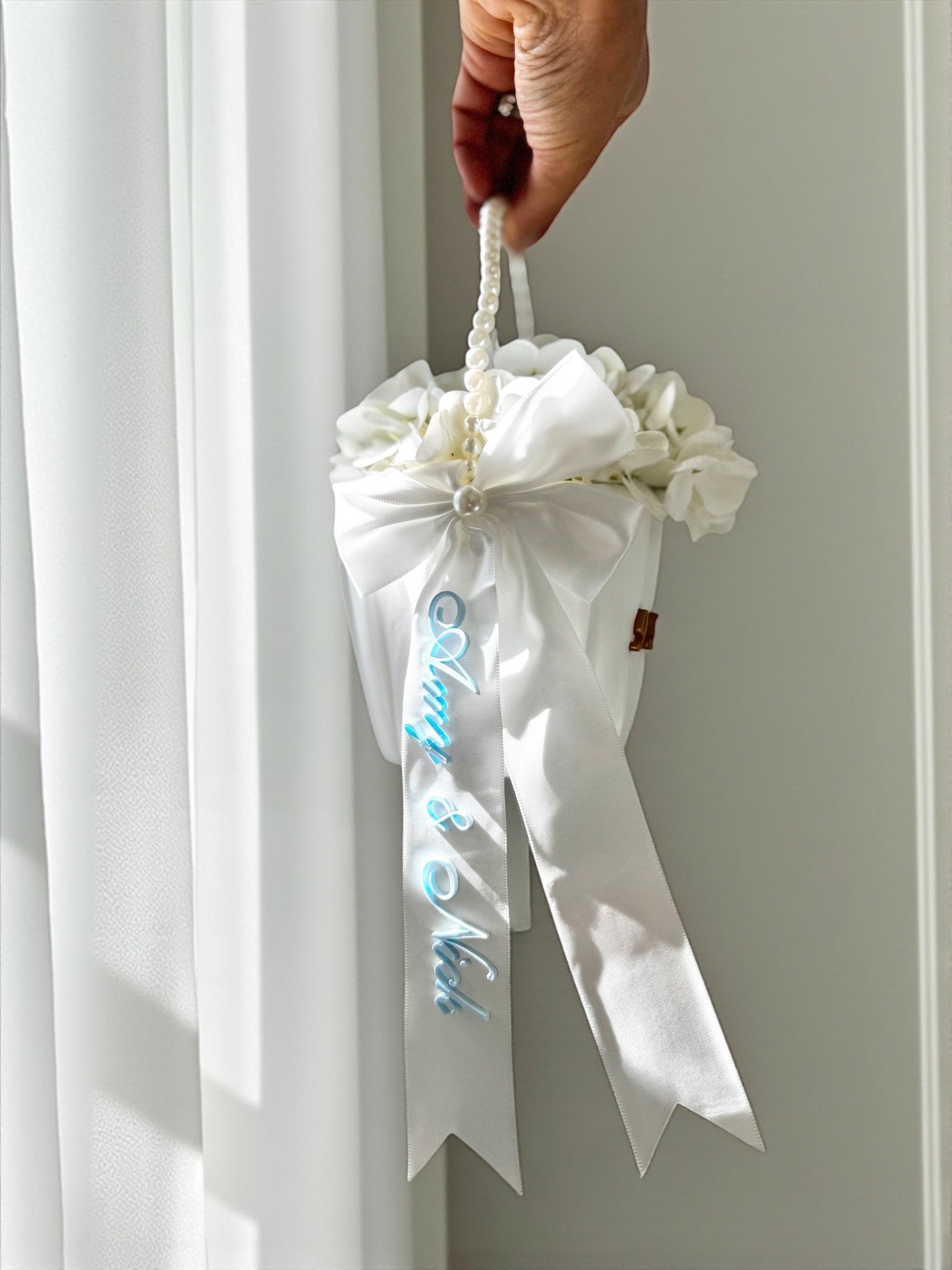 Custom flower girl basket white satin pearl flower girl basket personalized wedding basket toddler flower petal basket elegant wedding ceremony decor flower girl petal holder keepsake wedding accessory personalized flower girl gift white satin wedding flower basket with pearls handcrafted flower girl basket for toddler wedding ceremony flower petals basket personalized wedding keepsake basket flower girl decor for ceremony aisle elegant flower display basket wedding accessory for little girls