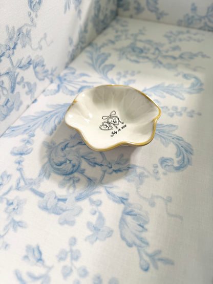 Bride ring dish personalized jewelry holder for engagement gift wedding day keepsake gift to bride from mom best friend engagement party gift bridal shower present engraved ring dish for bride to be elegant jewelry holder for wedding morning bride accessory tray custom name ring dish wedding keepsake jewelry storage gift engagement ring holder newly engaged woman unique wedding gift idea bride proposal gift from maid of honor timeless engagement ring tray for bride to be wedding box ring dish