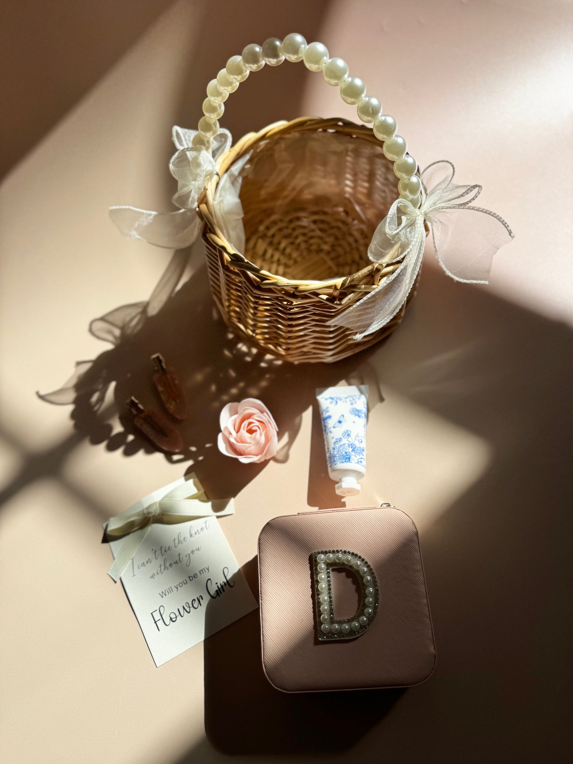 flower girl proposal gift box personalized will you be my flower girl gift for niece toddler thank you gift wedding day flower girl keepsake box custom flower girl gift set proposal box for little girl flower girl accessories gift flower girl present idea cute flower girl proposal box wedding party gift for flower girl personalized wedding proposal gift for flower girl keepsake gift box for little will you be my flower girl present flower girl jewelry box flower girl thank you gift idea niece