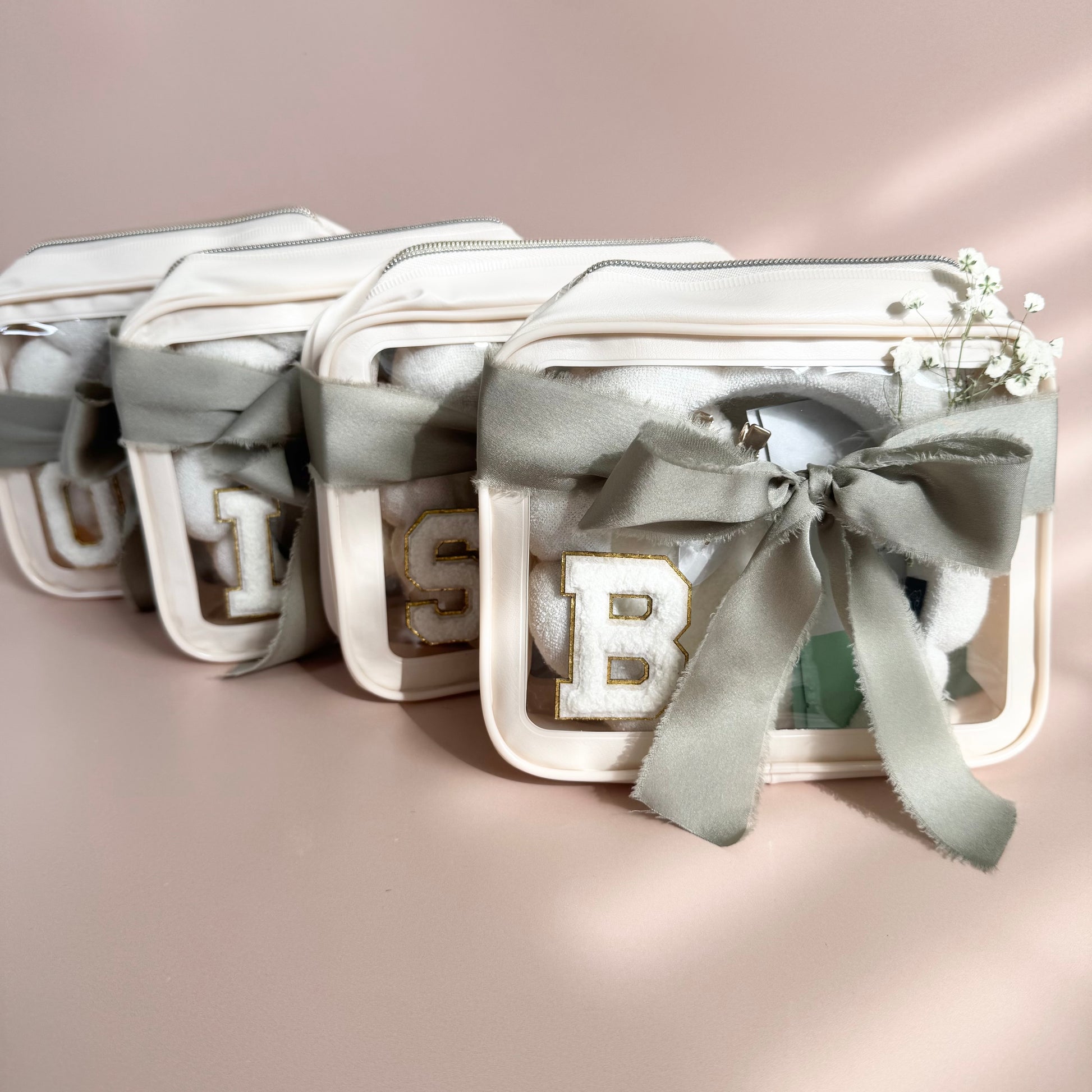 Clear Bag for Bridal Party Thank You Gift Bag for Sage Wedding Dusty Green Bridal Shower Favor for Golf Bachelorette Party Bridesmaid Gifts Personalized Spa Pamper Care Package Clear Makeup bag for Bridesmaid Proposal Party Favor Goodie Bag For Tween Girl Sweet 16 Guest Favor Personalized Bridal Wedding Party Gift for Bridesmaid Bachelorette Gift Idea for Day of Wedding Gift for Maid of Honor Gift for Flower Girl Sage wedding gift bag favors for bridal shower guest gift cosmetic sets for guest