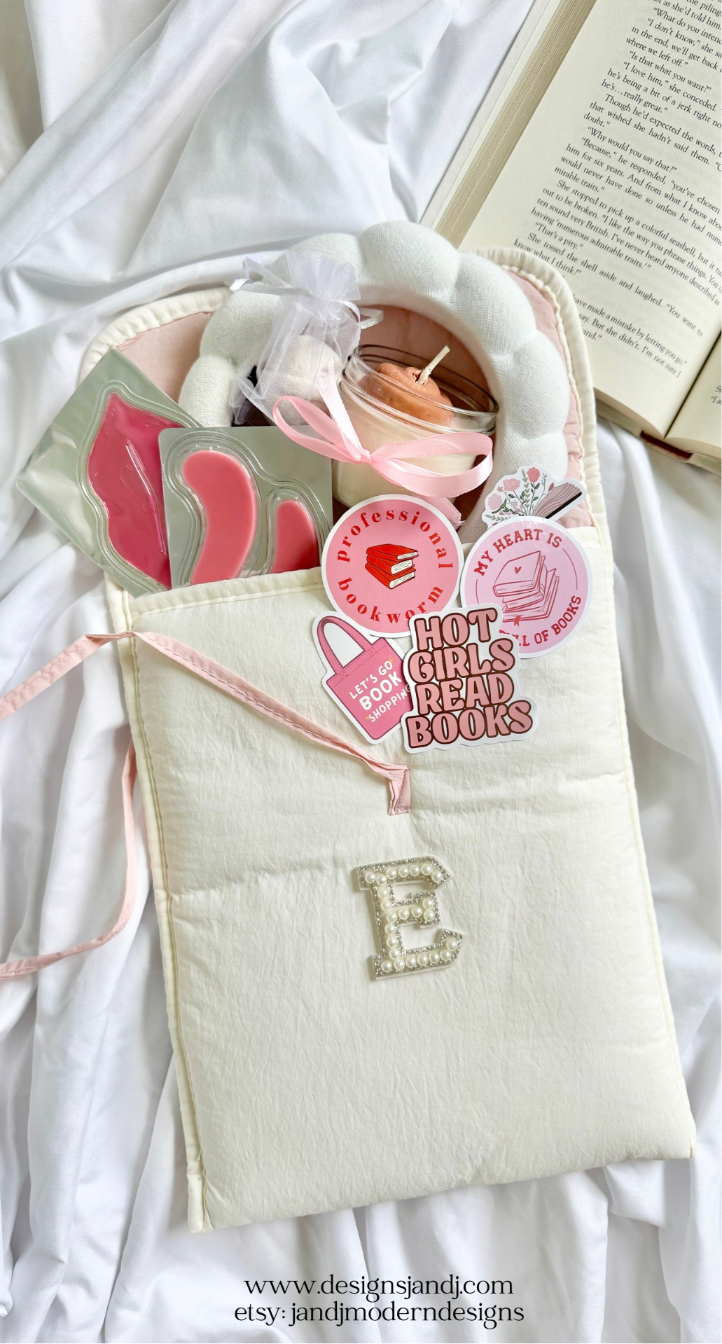 everything but the book gift, blind date book gift idea, book lover blind date book gift basket set idea for book worm, mom book lover gift idea, mom christmas book gift set, birthday gift for mom that loves to read, daughter that loves to read book gift set, kindle cover sleeve, avid reader gift set for bookish girl gift idea for book lover best friend birthday gift idea monogram initial letter on sleeve for books, cute pink coquette book carrier padded sleeve school bag for books, everything but the book 