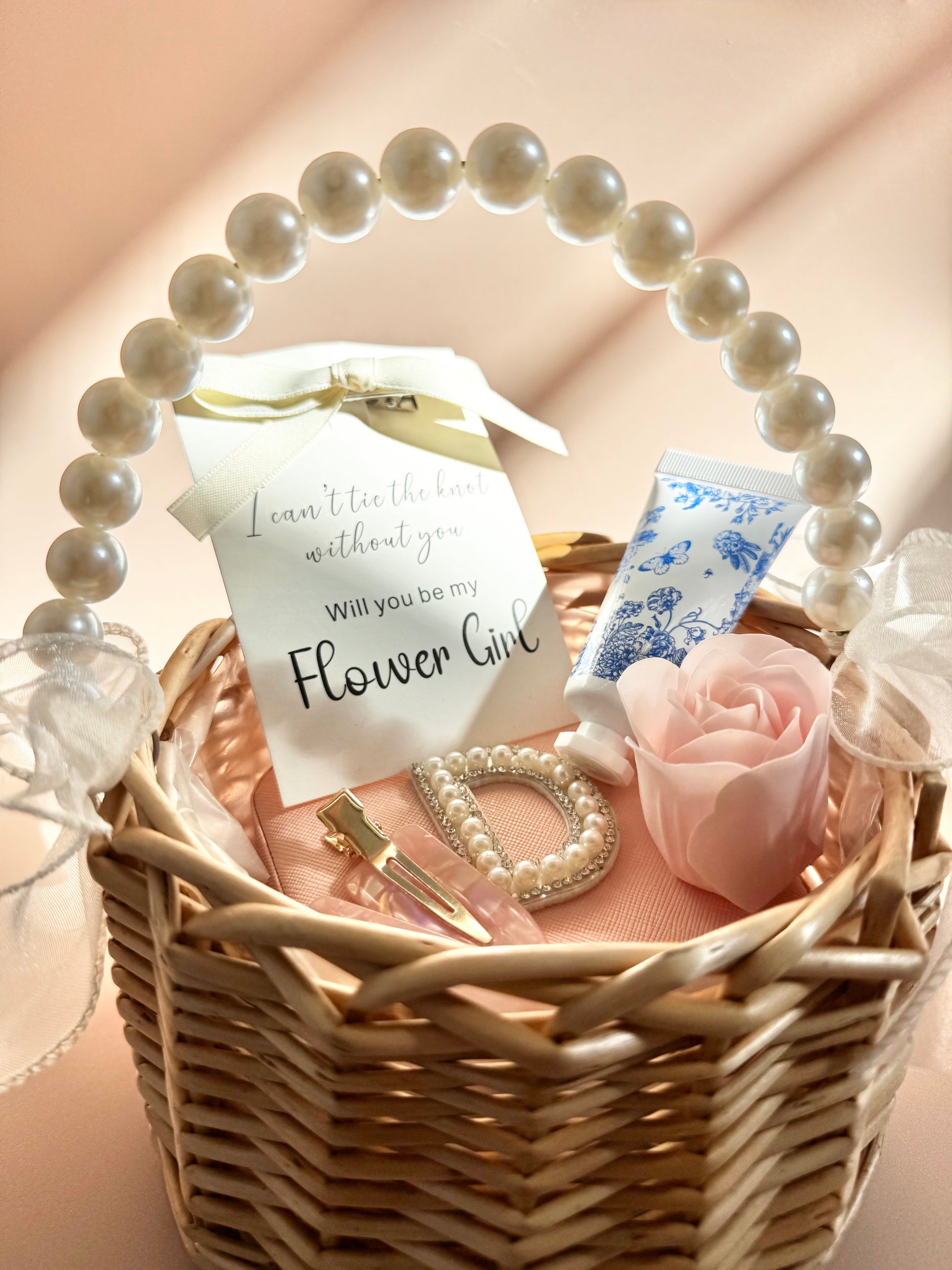 flower girl proposal gift box personalized will you be my flower girl gift for niece toddler thank you gift wedding day flower girl keepsake box custom flower girl gift set proposal box for little girl flower girl accessories gift flower girl present idea cute flower girl proposal box wedding party gift for flower girl personalized wedding proposal gift for flower girl keepsake gift box for little will you be my flower girl present flower girl jewelry box flower girl thank you gift idea niece