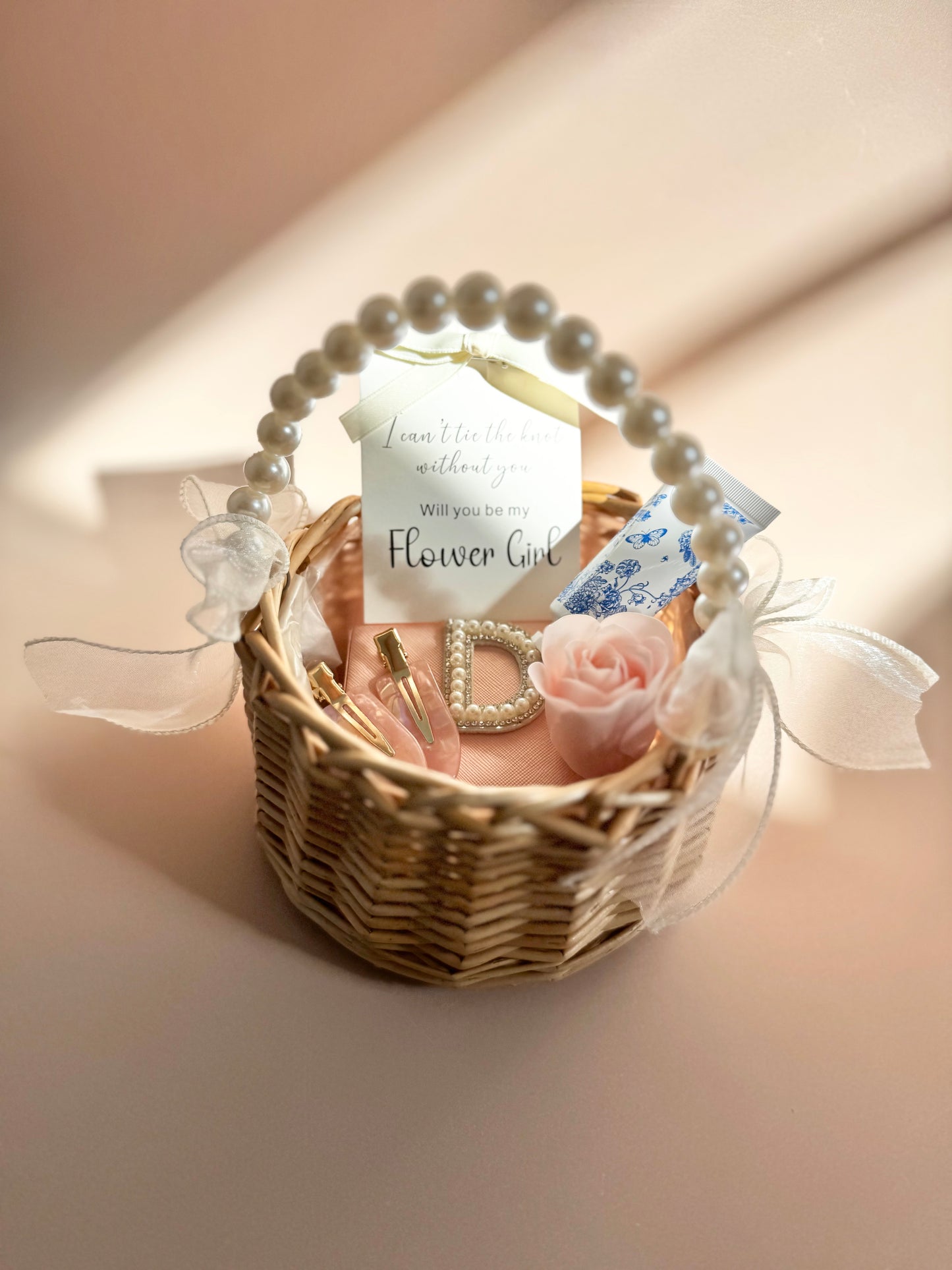 flower girl proposal gift box personalized will you be my flower girl gift for niece toddler thank you gift wedding day flower girl keepsake box custom flower girl gift set proposal box for little girl flower girl accessories gift flower girl present idea cute flower girl proposal box wedding party gift for flower girl personalized wedding proposal gift for flower girl keepsake gift box for little will you be my flower girl present flower girl jewelry box flower girl thank you gift idea niece